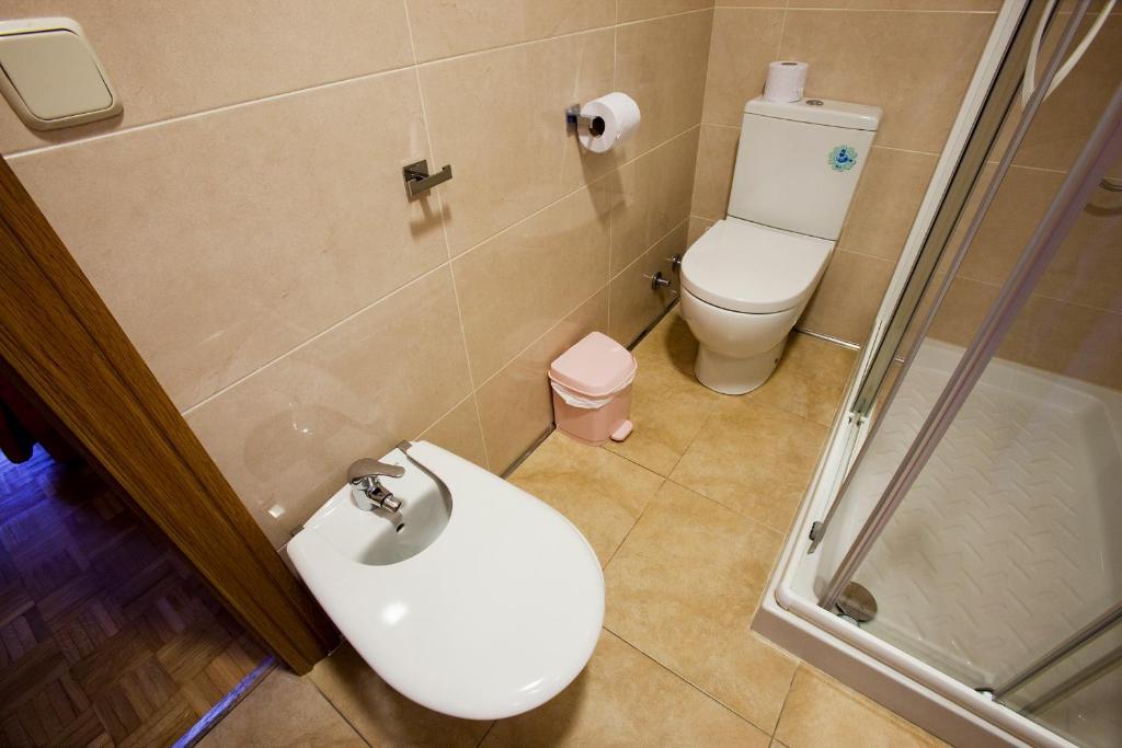 Pension Pasadena Памплона Номер фото