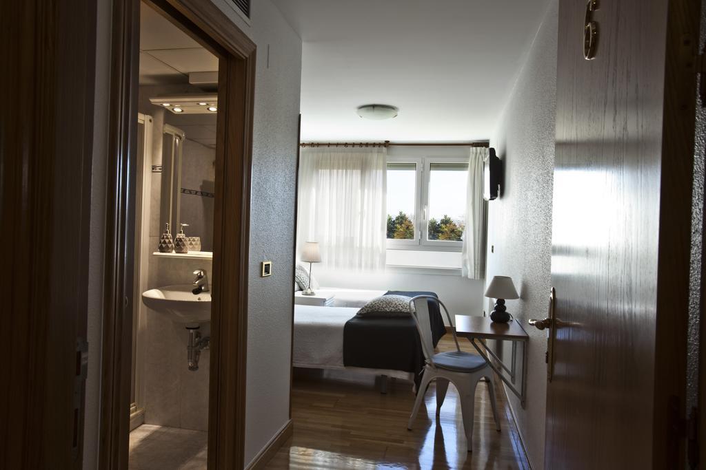 Pension Pasadena Памплона Экстерьер фото