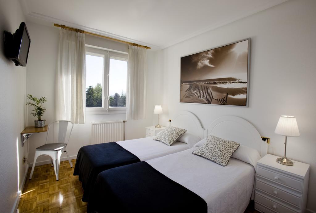 Pension Pasadena Памплона Экстерьер фото